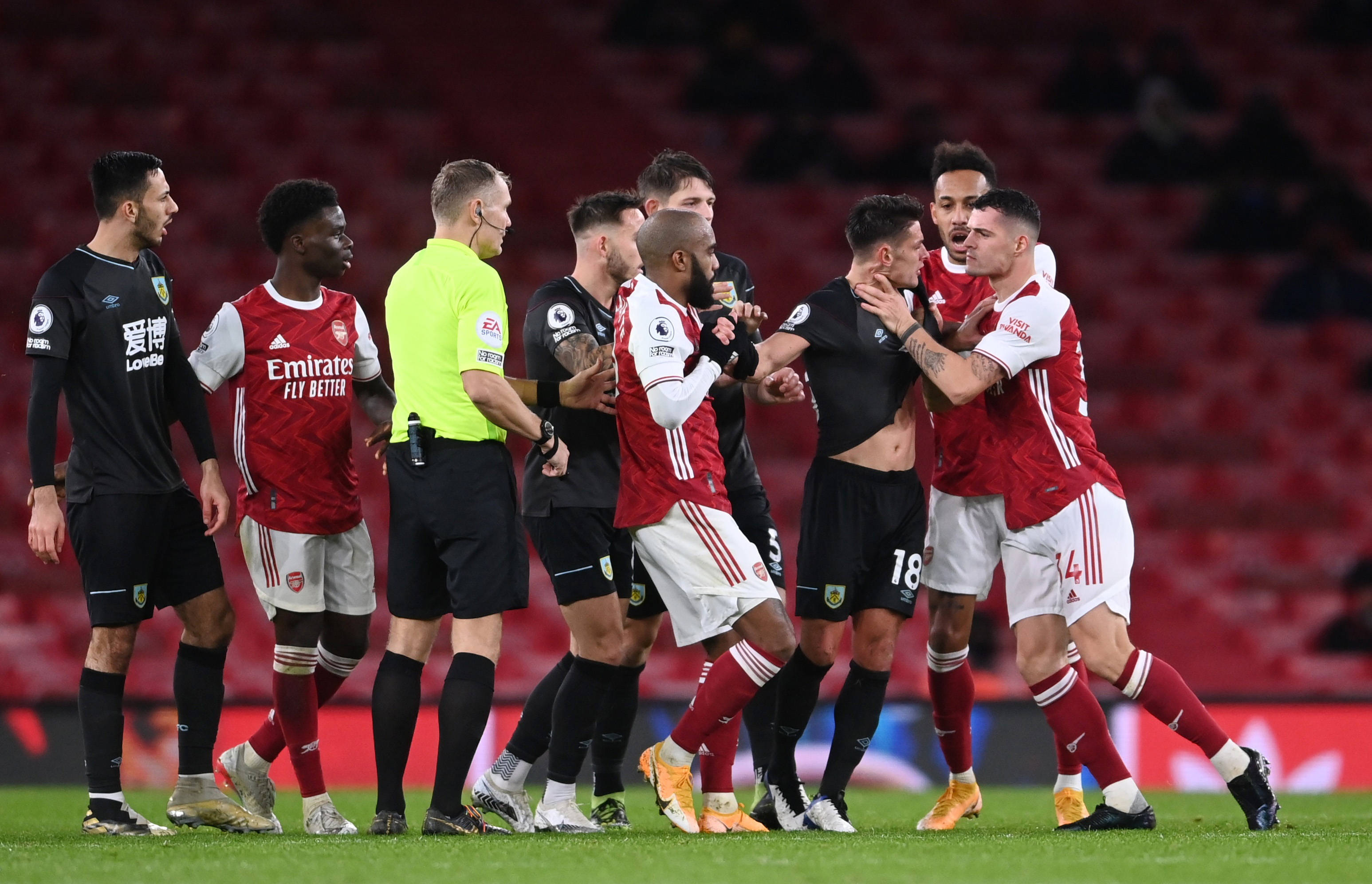 他在場上的 他在場上的